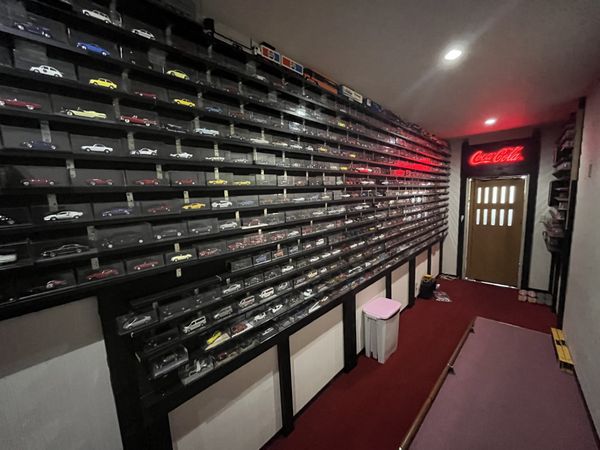 多目的部屋の模型棚
