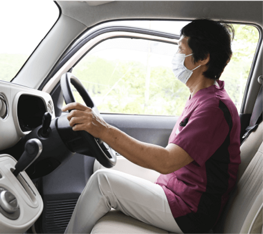 運転中のスタッフ