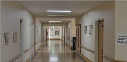 長い廊下