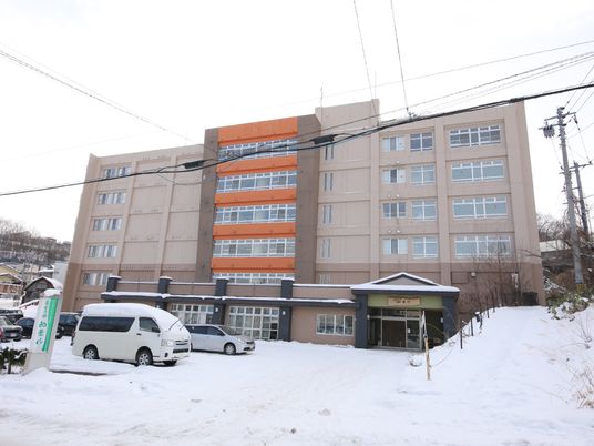 雪景色に包まれた建物
