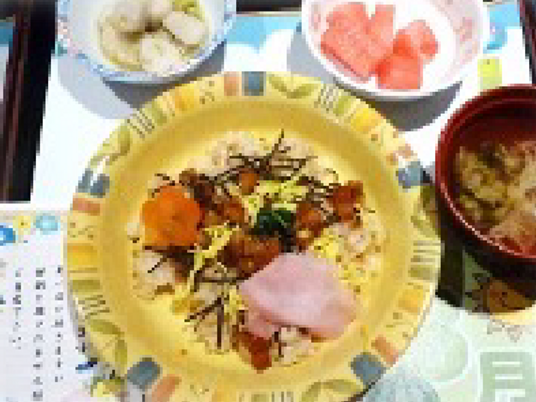 色とりどりの料理