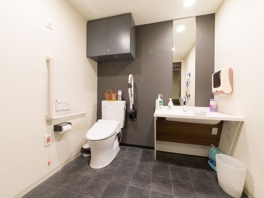 清潔感のあるトイレスペース