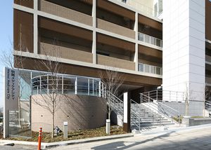 モダンな建物の外観