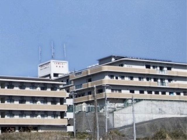 多階層の建物外観 外観 ゆとりを感じるモダンな建物です。広々とした環境で、快適な勤務が望めそうです。