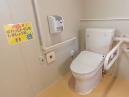 緊急用設備付きトイレ