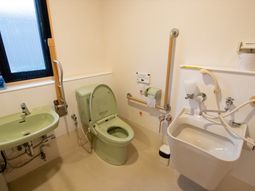 バリアフリーのトイレ設備