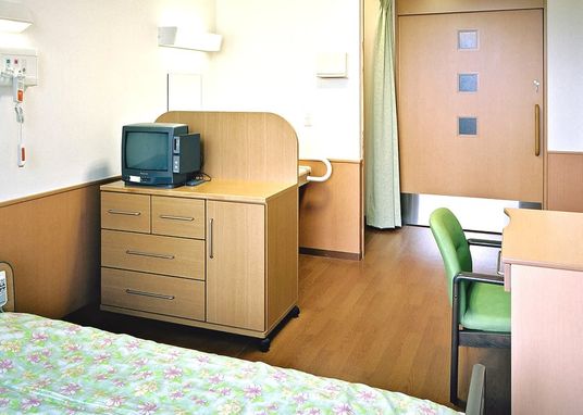 テレビ付きの居室