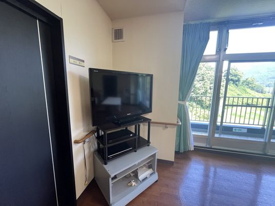テレビが置かれた部屋