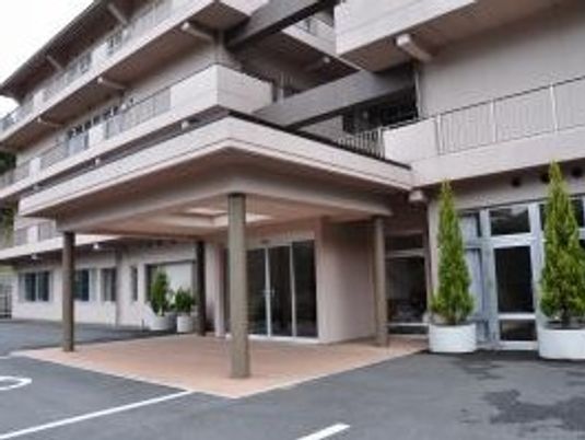 建物正面の外観  