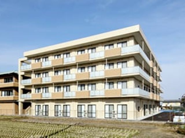 堂々とした建物の外観 外観 広々とした佇まいの建物で、静かな環境に位しています。働く場所として理想的な環境です。