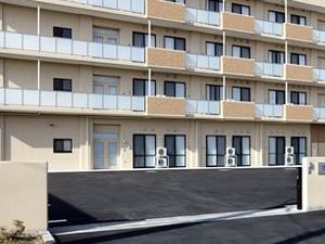 高さのある建物外観