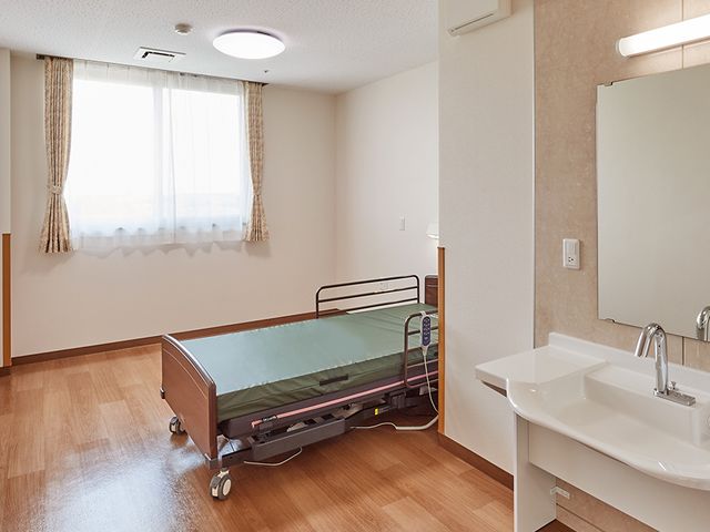 明るい居室 居室 自然光が差し込む明るい居室です。快適な環境でお仕事が可能です。