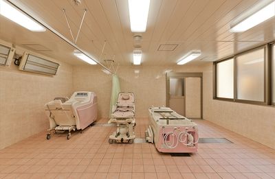 温水浴槽のある部屋