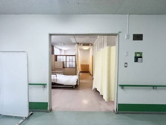 ベッドのある居室