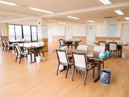 広々とした食堂の様子
