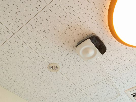 安全設備の天井