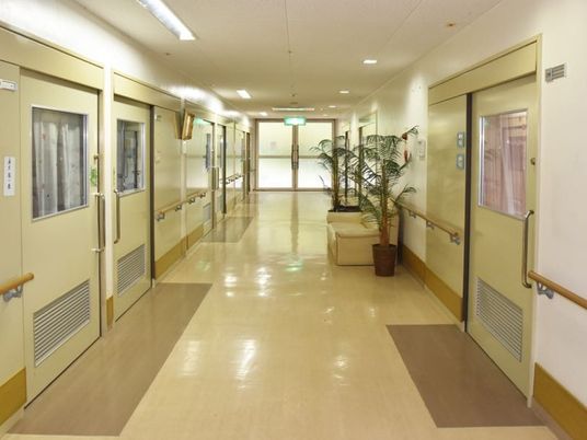明るい廊下  