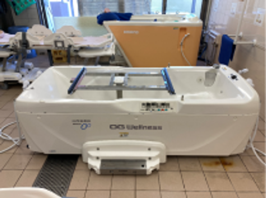 最新設備の浴室