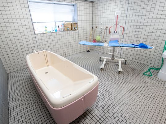 ケア施設の浴室