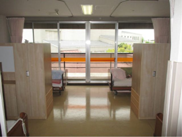 ベッド付き居室