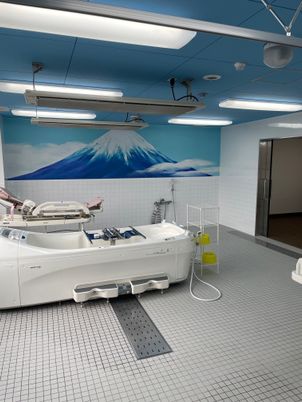 広々とした浴室