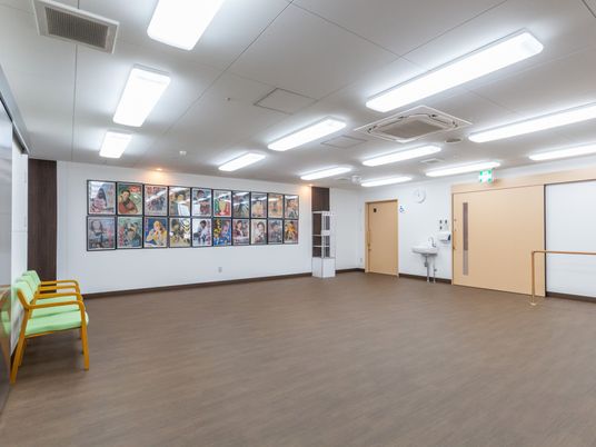 明るい広間