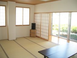 和室の明るい居心地空間