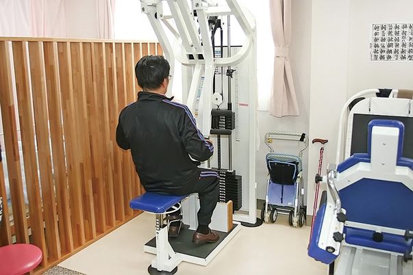 トレーニング機器がある部屋