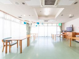 明るいダイニングルーム