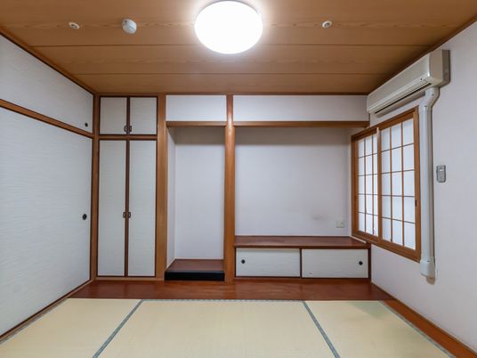 落ち着いた和室