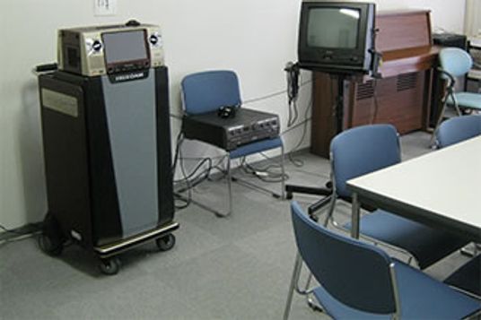 視聴覚機器の部屋
