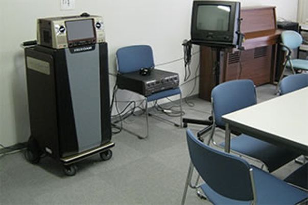 視聴覚機器の部屋