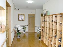 エントランスのシューズラック