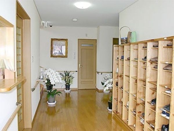 エントランスのシューズラック