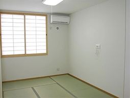 明るい空間の和室