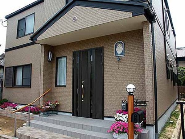 清潔感ある明るい外観
