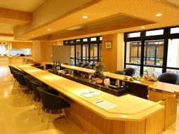 木目調バーカウンターの部屋