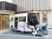 送迎車と車椅子の外観  