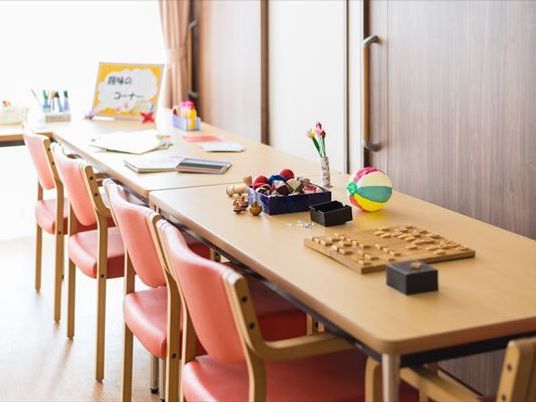 多目的室のテーブル  
