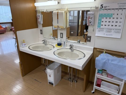 清潔な洗面台