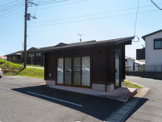 小屋の外観