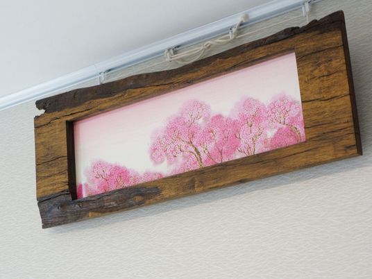 壁掛けの桜の絵