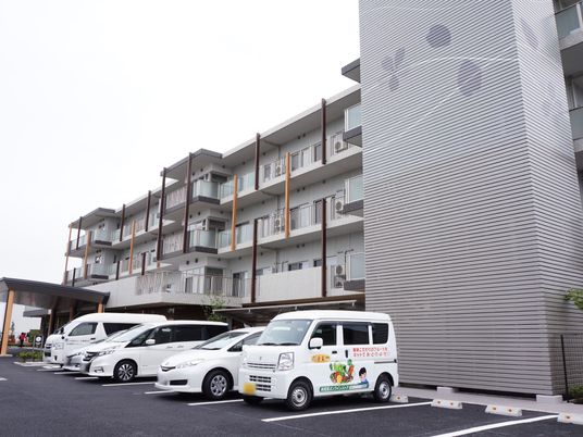 多階層建物の外観