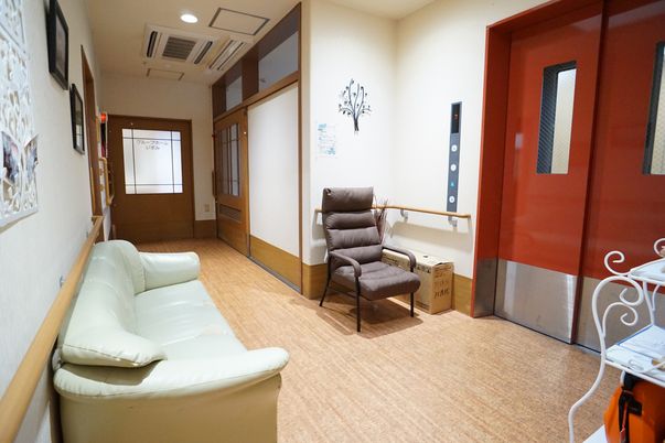 温かみのある廊下空間