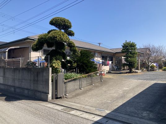 施設の外観