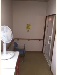 シンプルな居室の一角