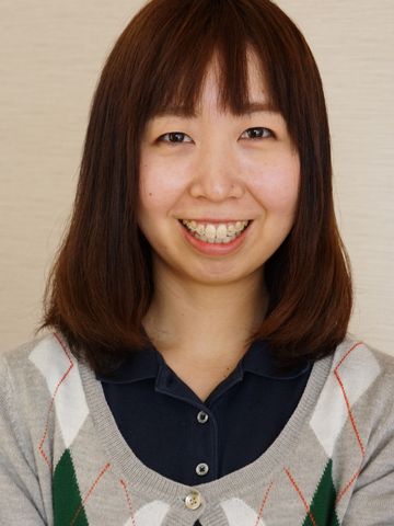 笑顔のスタッフポートレート