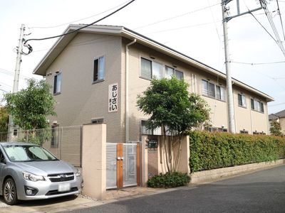 清潔感ある外観の建物