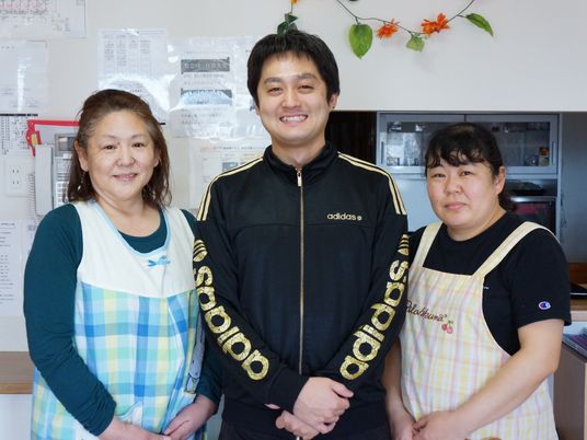 キッチンスタッフ三人集合