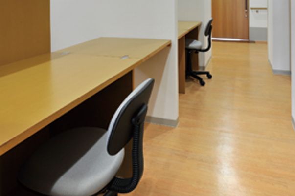 廊下のデスクスペース